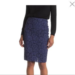 Valentino Lace Pencil Skirt (2)